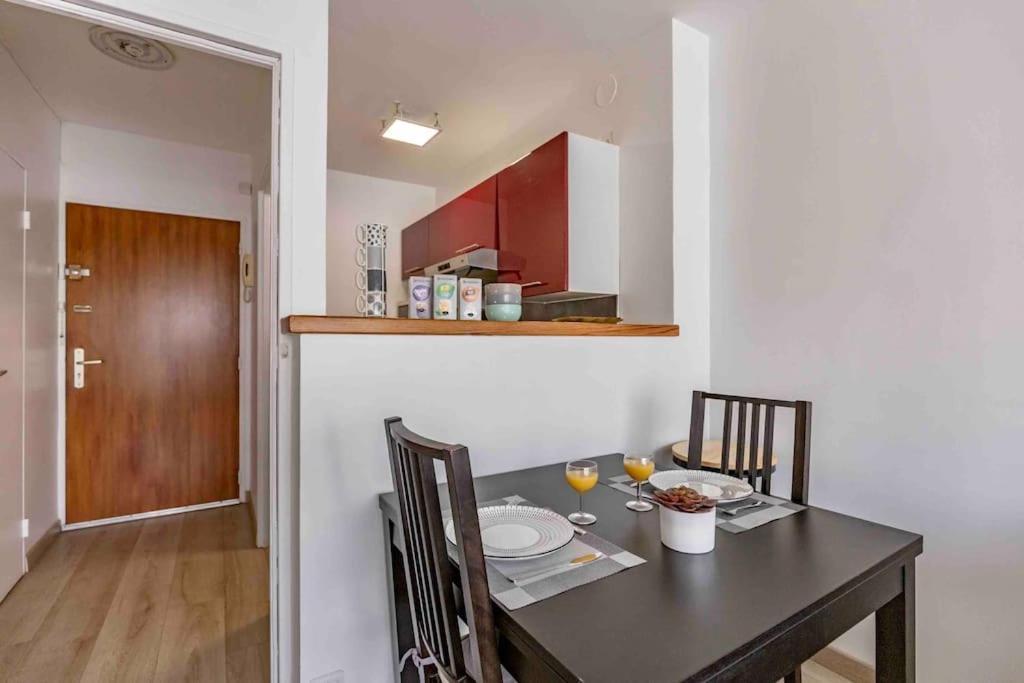 Appartement Avec Parking Et Terrasse Metro 7 Et Paris Villejuif Exteriör bild